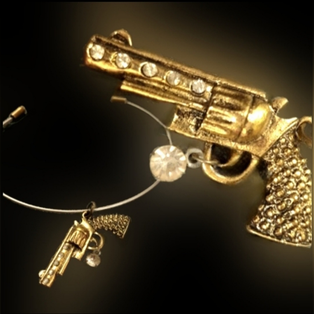 Brass 22 bullet shell casing rhinestone gun pendant choker necklace handmade NWT